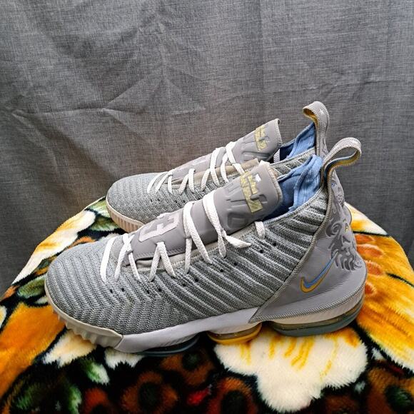 Nike LeBron XVI 16 "MLPS Minneapolis Lakers" Men's 14 Grey Blue White - Picture 1 of 12